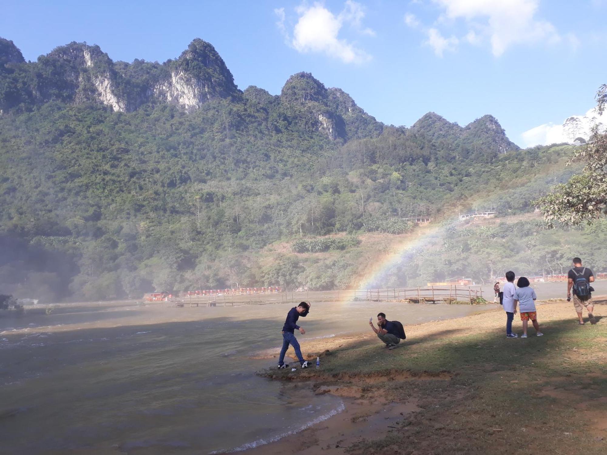 A Sy Ban Gioc Homestay - Lang Da Khuoi Ky Cao Bang Exterior foto